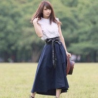 Ketika cosplaying, Enako pun mamakai berbagai macam kostum, mulai dari tampilan harajuku hingga ala gadis berjubah merah yang seksi. Namun dilihat dari akun Instagram-nya, di keseharian ia suka tampil kasual dengan dress atau jeans. Foto: Instagram @enakorin