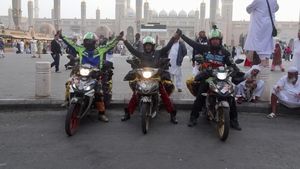 Perjalanan 3 Rider Malaysia Umrah Naik Motor