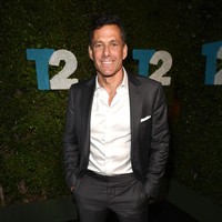 Salah satu kunci Strauss agar betah berolahraga adalah melakukannya secara grup. Gym pada dasarnya adalah olahraga yang membosankan. Nge-gym bersama orang lain bisa mengurangi kebosanan, kata mantan bos label rekaman BMG Entertainment itu. (Foto: Getty Images)