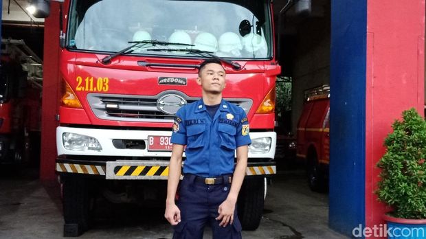 Videonya Viral, Petugas Damkar Jakut Cerita Momen Dimaki Saat Bertugas