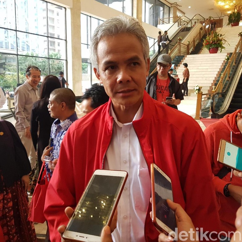 Bawaslu Panggil Ganjar soal Deklarasi Kepala Daerah Dukung Jokowi Bawaslu Panggil Ganjar soal Deklarasi Kepala Daerah Dukung Jokowi