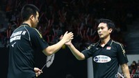 Kemenangan mudah diraih pasangan ganda putra nasional Indonesia, Mohammad Ahsan/Hendra Setiawan, pada babak kesatu turnamen Indonesia Masters 2019.