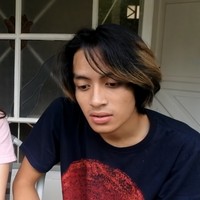 Video Youtube dengan judul alasan kita selesai yang diunggah oleh channel Youtube Rakry dan Indy jadi viral. Video klarifikasi kandasnya hubungan mereka telah dilihat lebih dari 10 juta kali penayangan dalam waktu kurang dari seminggu. Foto: Screenshot Youtube