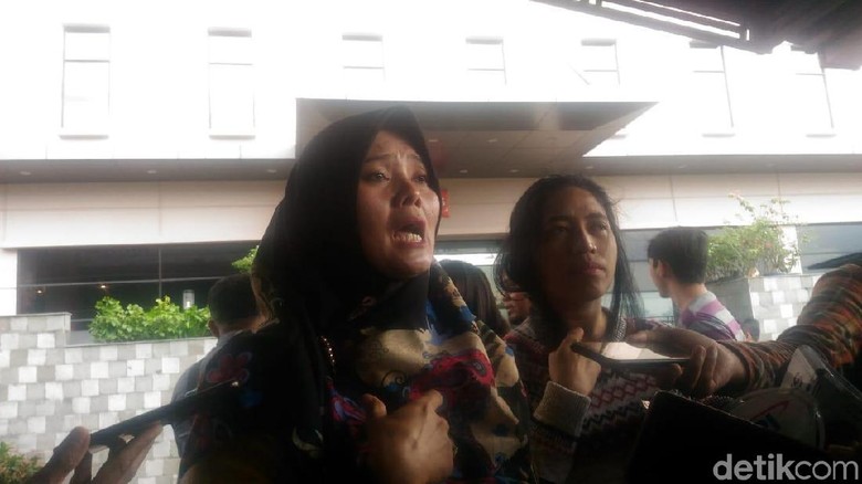 Keluarga Korban Lion Air PK-LQP Protes Diminta Keluar dari Hotel Keluarga Korban Lion Air PK-LQP Protes Diminta Keluar dari Hotel