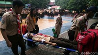 Rencananya, pelatihan tanggap bencana akan dimasukkan ke dalam kurikulum pendidikan dasar dan menengah di seluruh Indonesia.
