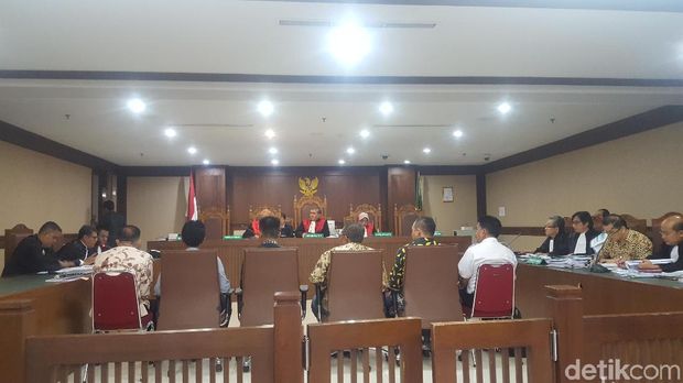 Saat Anggota DPRD Kalteng Belingsatan Dicecar Soal Kunker Fiktif