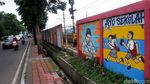Keren! Mural Stop Kekerasan Anak Mejeng di Jalan Jatinegara