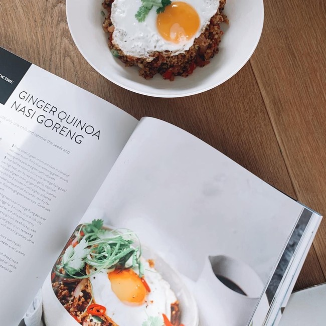 Tips ketiga adalah untuk memilih restoran yang menyajikan makanan kaya nutrisi. Kalau bisa sebelumnya cari restoran yang menyajikan data-data nutrisi menu-menunya sehingga Anda benar-benar apa yang akan dimakan. Foto: Instagram @sophie_guidolin