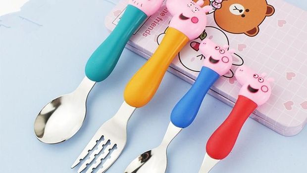 Alat makan anak lucu