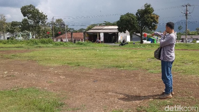 Viral Video Siswi Dianiaya Cowok di Ambarawa Viral Video Siswi Dianiaya Cowok di Ambarawa