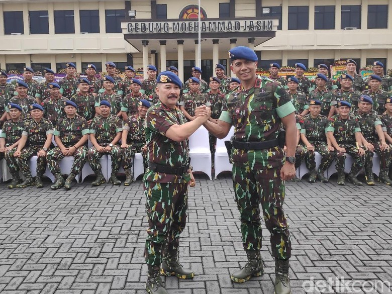 Irjen Ilham Salahudin Resmi Jabat Dankor Brimob Polri Irjen Ilham Salahudin Resmi Jabat Dankor Brimob Polri