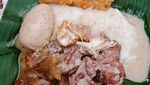 Lembut Gurih Bubur Gudeg Untuk Sarapan Hangat Pagi Ini