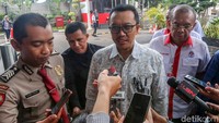 Saat bertemu awak media, Imam mengatakan siap untuk kooperatif kepada KPK.