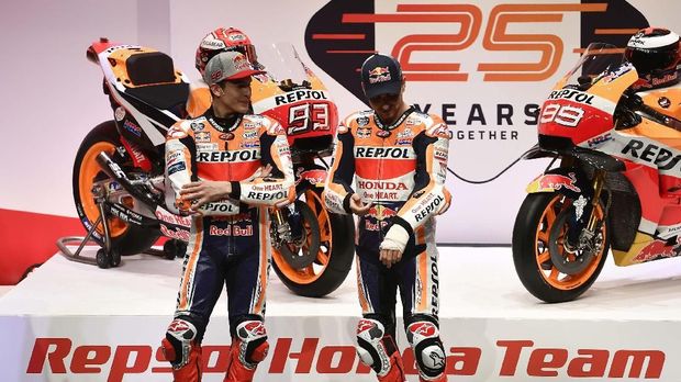 Duet Marc Marquez dan Jorge Lorenzo jadi duet paling dinanti di MotoGP 2019.