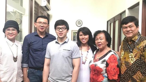Ahok dan keluarganya.