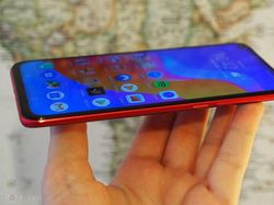 Melihat Honor View 20, Ponsel Gahar Kameranya di Layar