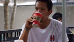 Selain Doyan Makanan Sehat, Angga Maliq & DEssentials juga Hobi Ngopi