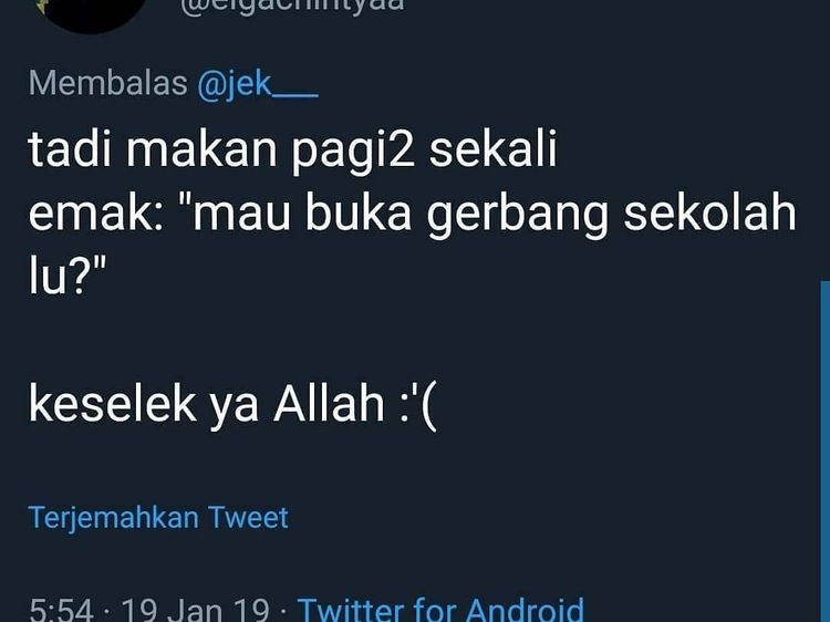 Celetukan Kocak Emak-Emak Saat Lihat Anaknya Sarapan