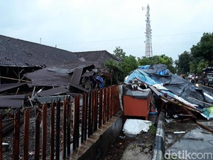 Angin Puting Beliung Hantam Sukoharjo