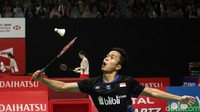 Anthony Ginting bertanding melawan Zhao Junpeng di Istora Senayan, Jakarta, Kamis (24/1/2019).