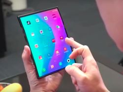 Mengamati Ponsel Layar Lipat Tak Biasa dari Xiaomi