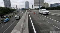 Polda Metro Jaya mengakui ada pengurangan kemacetan hingga 90 persen setelah Flyover Pancoran beroperasi. Agung Pambudhy/detikcom.