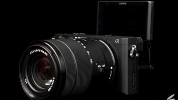 Alhasil, para vlogger bisa dengan mudah melihat preview video sembari melakukan perekaman. Foto: Sina Mobile