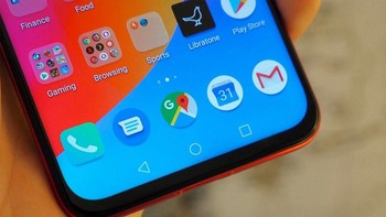 Honor pun membekali ponsel ini dengan chipset dual-NPU dan dual-ISP Kirin 980 yang telah meningkatkan kemampuan pemrosesan gambar dan kamera ponsel masing-masing sebesar 134% dan 46%. Kelengkapan lain yang diberikan berupa sensor 3D ToF (Time of Flight).  Foto: Pocket Lint