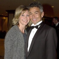 Patrick McDermott adalah mantan kekasih aktris dan penyanyi Olivia Newton-John. Dalam perjalanan memancing ke Meksiko pada Juni 2005, McDermott menghilang. Meskipun ia tidak pernah terlihat lagi, kepergian McDermott menimbulkan spekulasi bahwa ia memalsukan kematiannya untuk menghindari utang besar termasuk pembayaran tunjangan anak kepada mantan istrinya. Foto: Getty Images