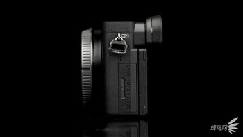 Kameranya menawarkan banyak keunggulan. Foto: Sina Mobile