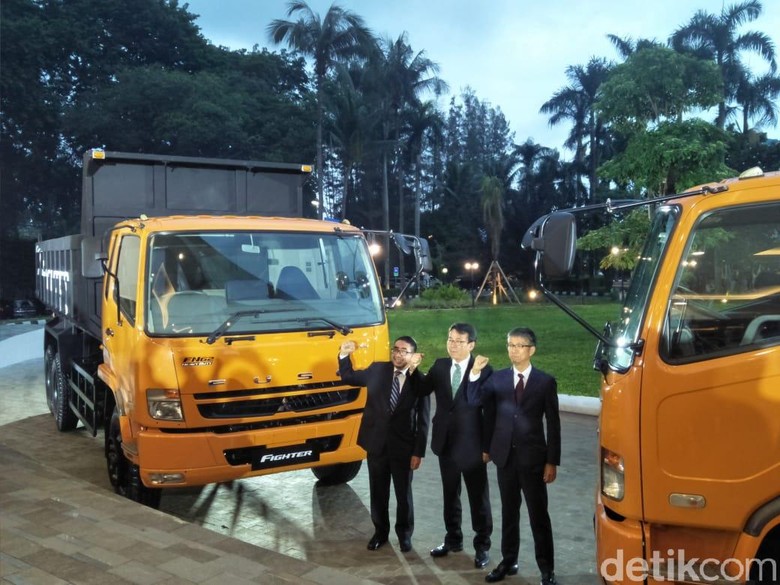 Mitsubishi Fuso Fighter. Foto: Ruly Kurniawan/detikOto Mitsubishi Fuso Fighter. Foto: Ruly Kurniawan/detikOto