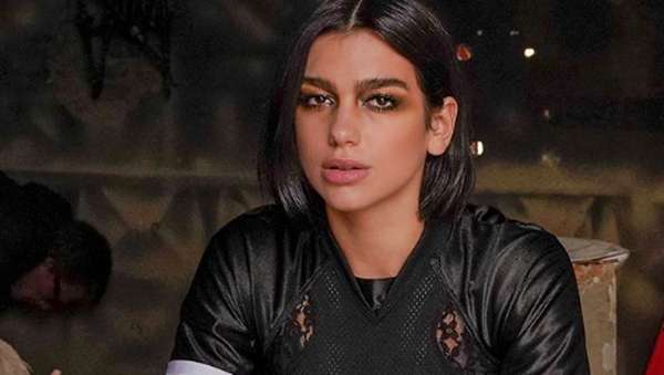 Saat Dua Lipa Menjadi Du Alita Saat Dua Lipa Menjadi Du Alita