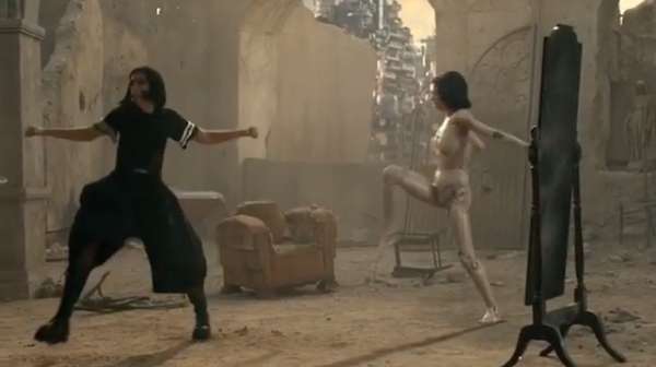 Saat Dua Lipa Menjadi Du Alita Saat Dua Lipa Menjadi Du Alita