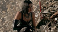 Ia pun membuat nama baru usai merilis single-nya tersebut menjadi Du Alita. Dok. Instagram/dualipa
