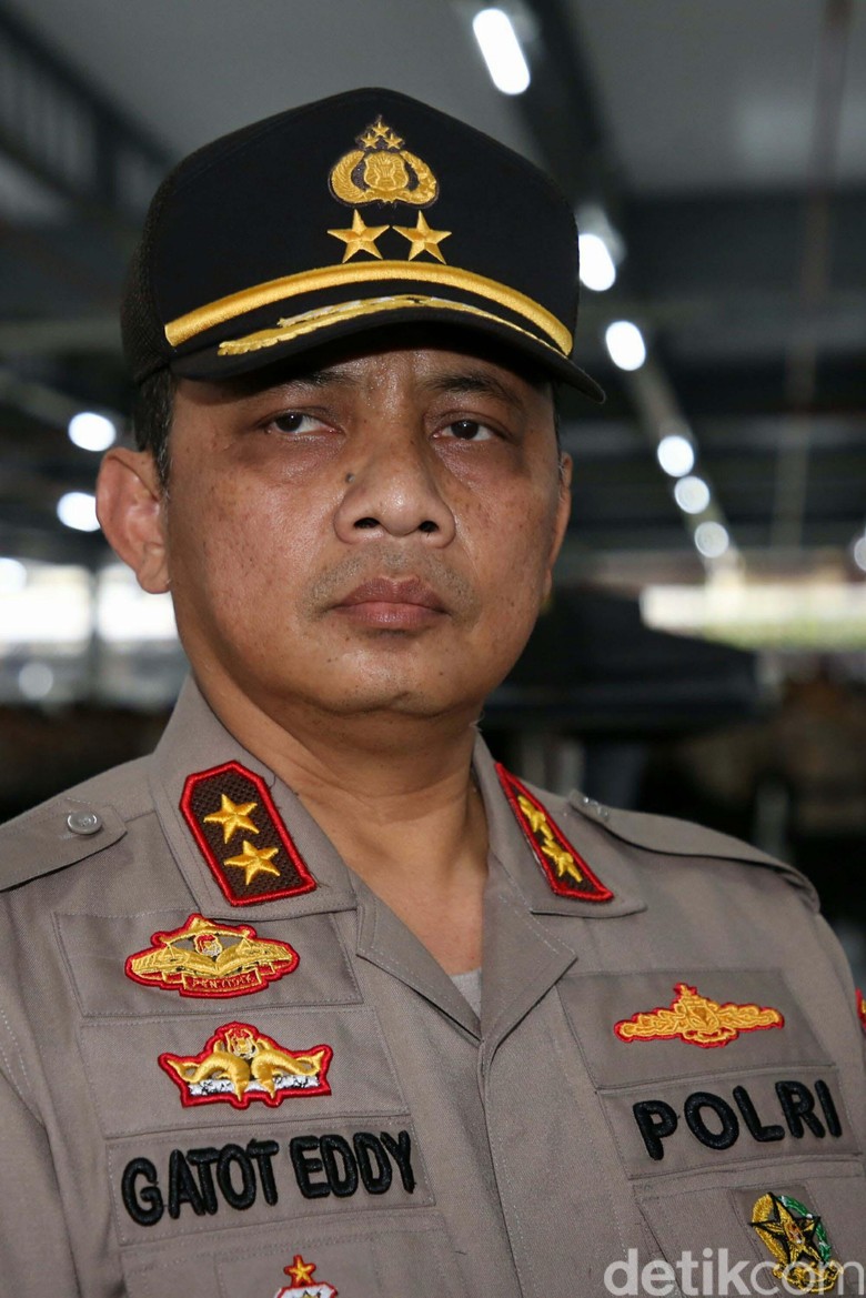 Kapolda Metro Imbau Warga Tak Mudah Terprovokasi Kabar di Medsos Kapolda Metro Imbau Warga Tak Mudah Terprovokasi Kabar di Medsos