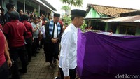 Untuk informasi, realisasi hingga 24 Januari 2019, sudah ada 309 KK yang mendapat sambungan listrik gratis di Kabupaten Bekasi, dan 8 KK di Kota Bekasi, atau totalnya 317.