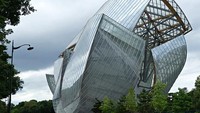 Kantor Yayasan Louis Vuitton di kota Paris, Prancis. Istimewa/Dok. Boredpanda.