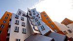 Deretan Arsitektur Unik dan Tak Biasa Ini Ada Loh di Dunia Nyata
