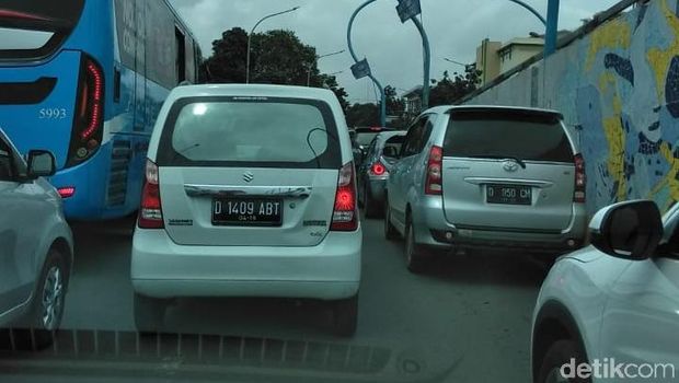 Acara Kapolda Jabar di GOR KONI, Arcamanik-Jl Jakarta 3 Jam!