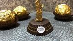 Seniman Ini Bikin Patung Pikachu hingga Kelinci dari Bungkus Ferrero Rocher