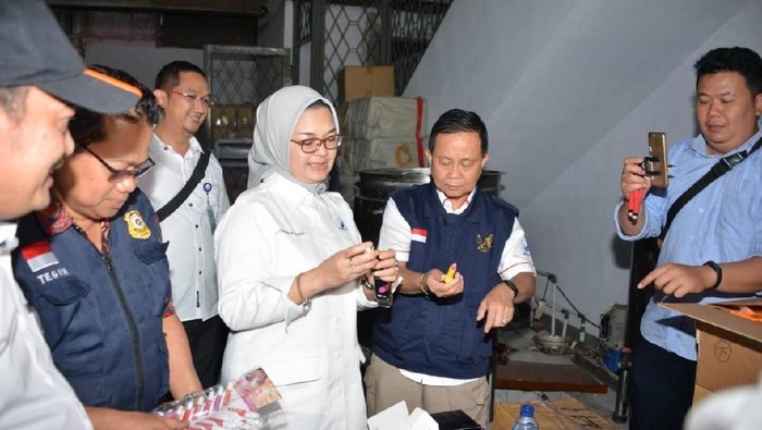 Ketangkap! BPOM Gerebek 4 Tempat Produksi Kosmetik yang Dipalsukan Senilai Rp 30 Miliar