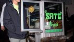 Kocak! Editan Foto John Legend Jual Bakso hingga Justin Bieber Jajan Sate Ayam