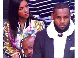 Netizen Tertawakan Tottenham yang Dikandaskan Chelsea