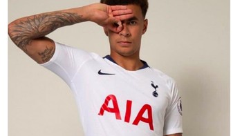 Seburuk apapun keadaan, setidaknya kita bukan Tottenham, tulis netizen ini. Foto: istimewa