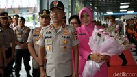 Diketahui, Irjen Idham yang menjabat sebagai Kapolda Metro Jaya dipromosikan sebagai Kabareskrim menggantikan Komjen Arief Sulistyanto. Dalam rotasi Polri ini, Komjen Arief akan mengisi jabatan Kepala Lembaga Pendidikan dan Pelatihan (Kalemdiklat) Polri.