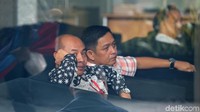 Anggota DPRD Kabupaten Bekasi Cecep Nur juga diperiksa KPK. Selain Jejen dan Cecep, Sekretaris Dinas Pariwisata, Budaya, Pemuda dan Olahraga Kabupaten Bekasi, Hendry Lincoln juga dipanggil sebagai saksi terkait kasus tersebut.
