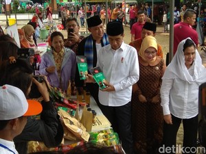 Jokowi Beri Wejangan ke Emak-emak di Bekasi, Apa Isinya?