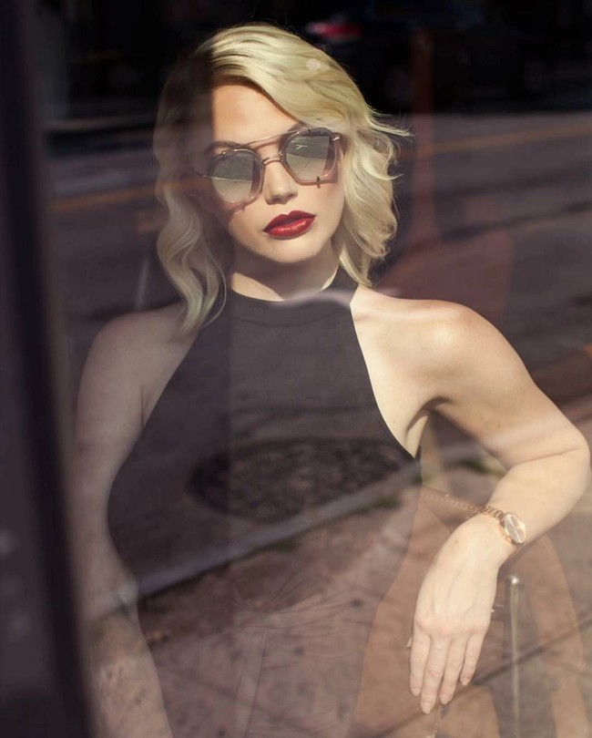 Menurutku ketika orang-orang bilang aku model payudara mereka hanya berasumsi kalau aku dieksploitasi secara seksual. Tapi jelas ada ketidakcocokan antara persepsi mereka tentang aku, dan diriku yang sebenarnya, jelas wanita yang pernah berkuliah di jurusan keuangan dan akuntansi ini. Foto: Dok. Instagram