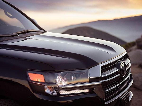 Si Tampan Toyota Land Cruiser Heritage Edition