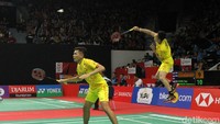 Di gim penentuan, Kevin/Marcus mengalahkan Fajar/Rian dengan skor 21-19. 